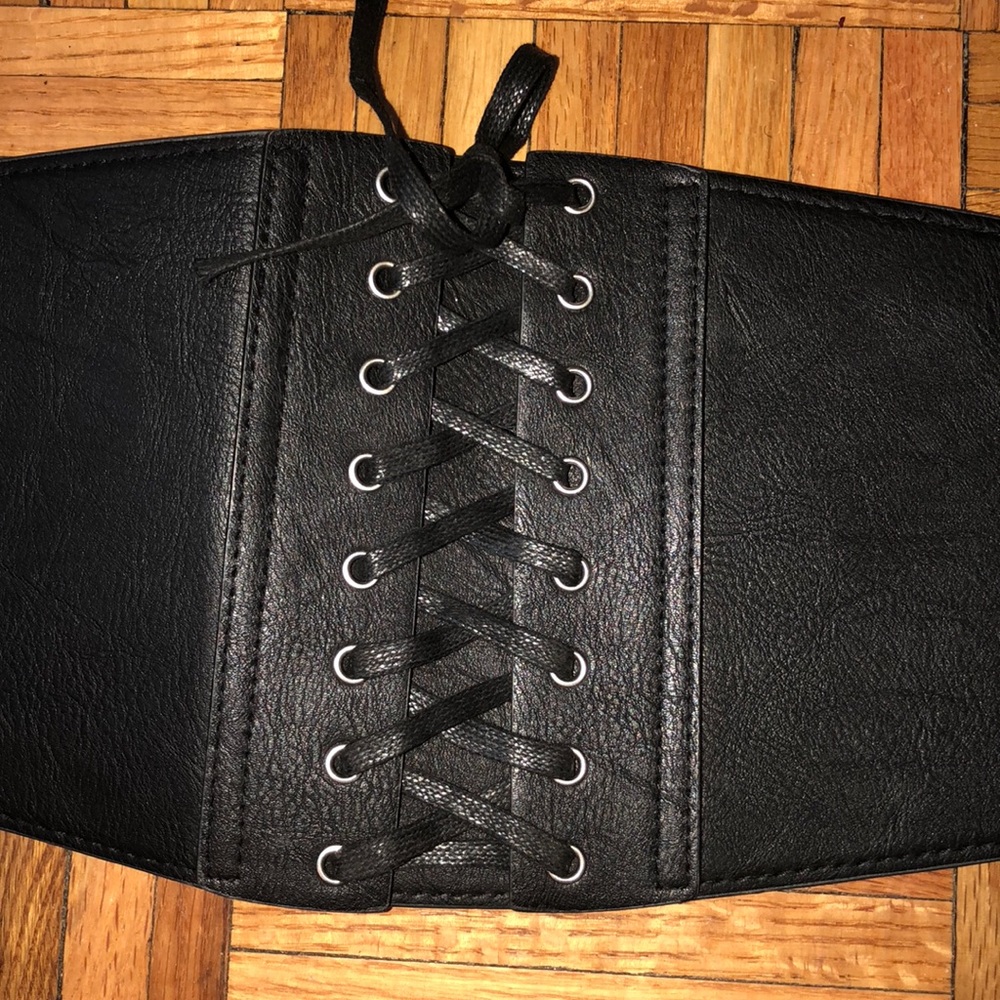 Belt - Picture 2 of 3